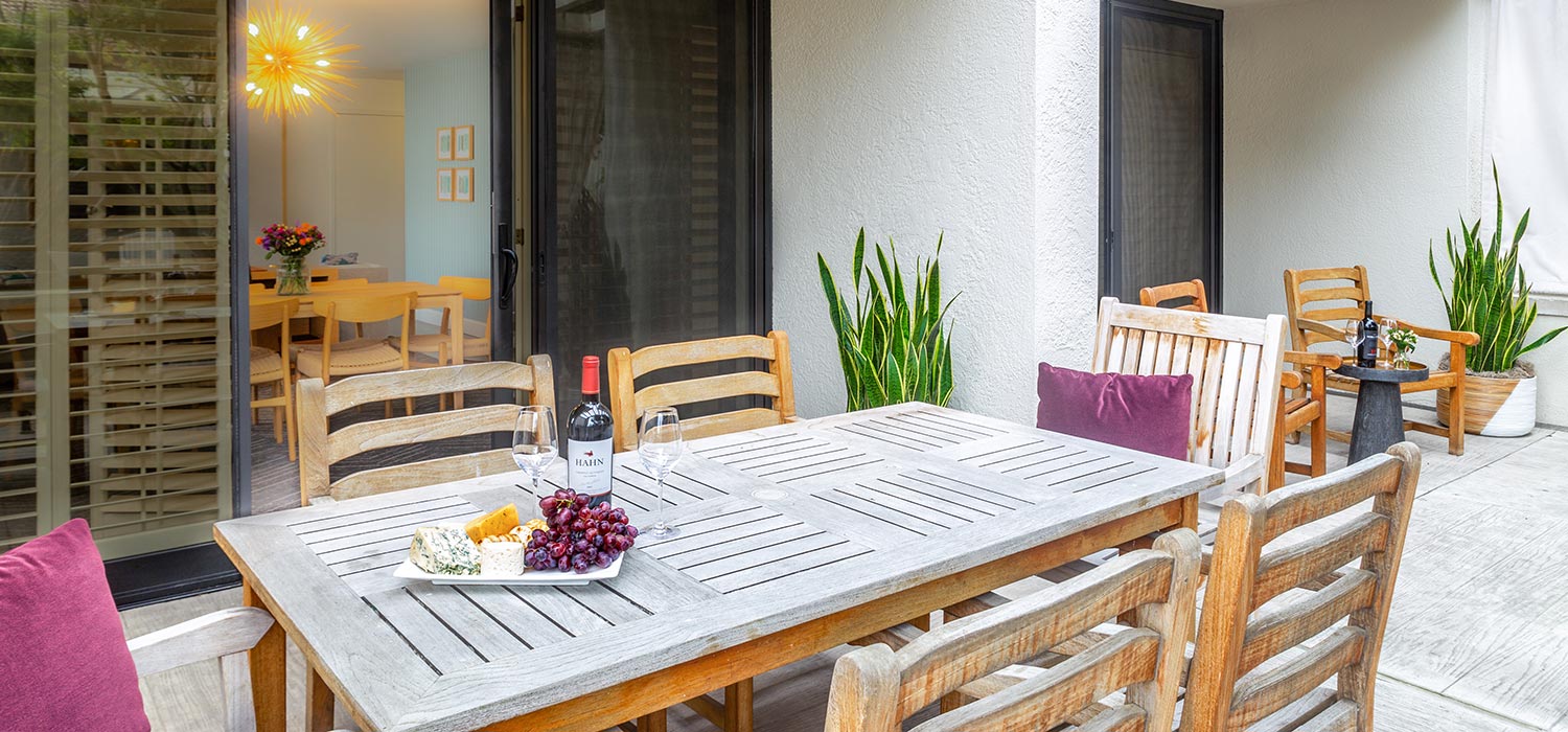 Deluxe Hospitality Suite patio