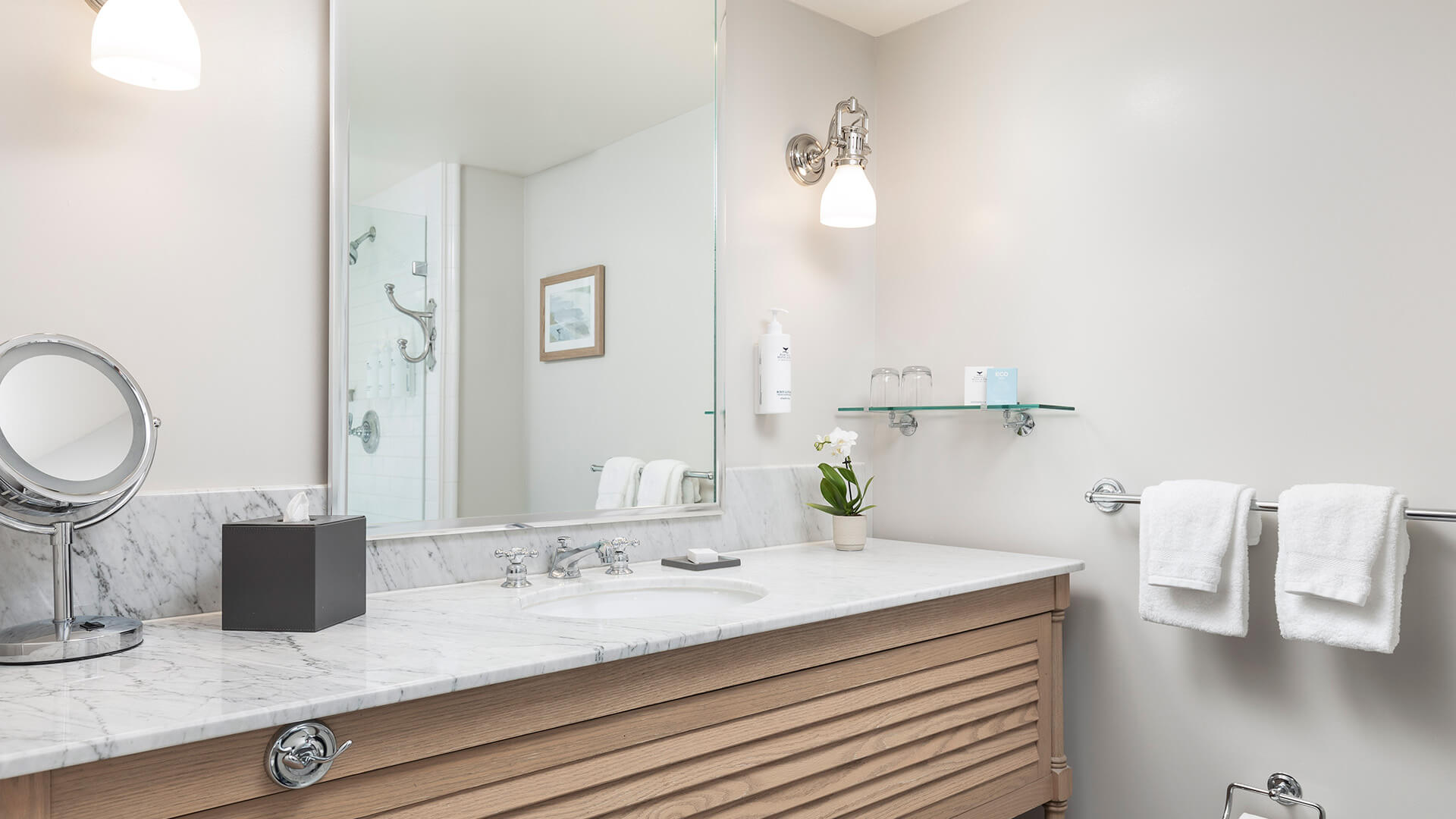 Portola Room bathroom. 