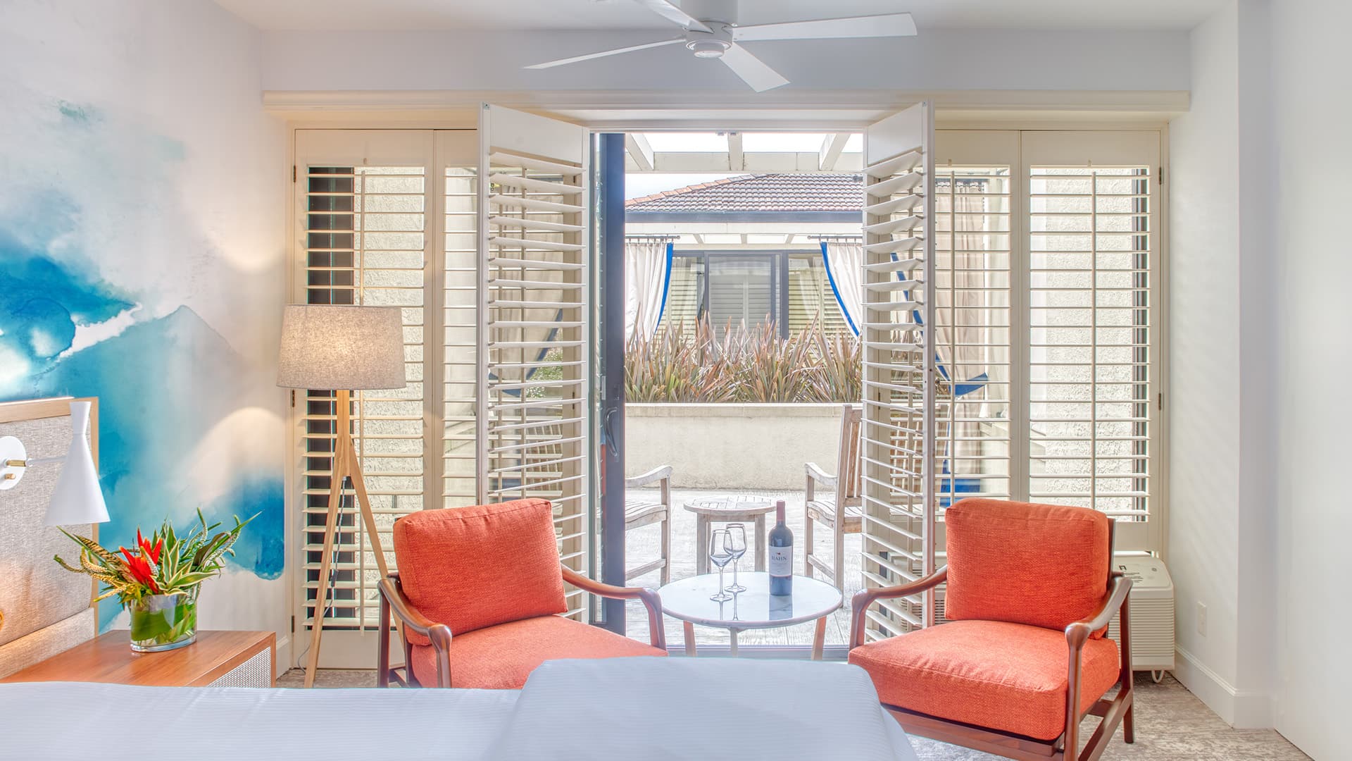 Courtyard King Room ADA court balcony view.