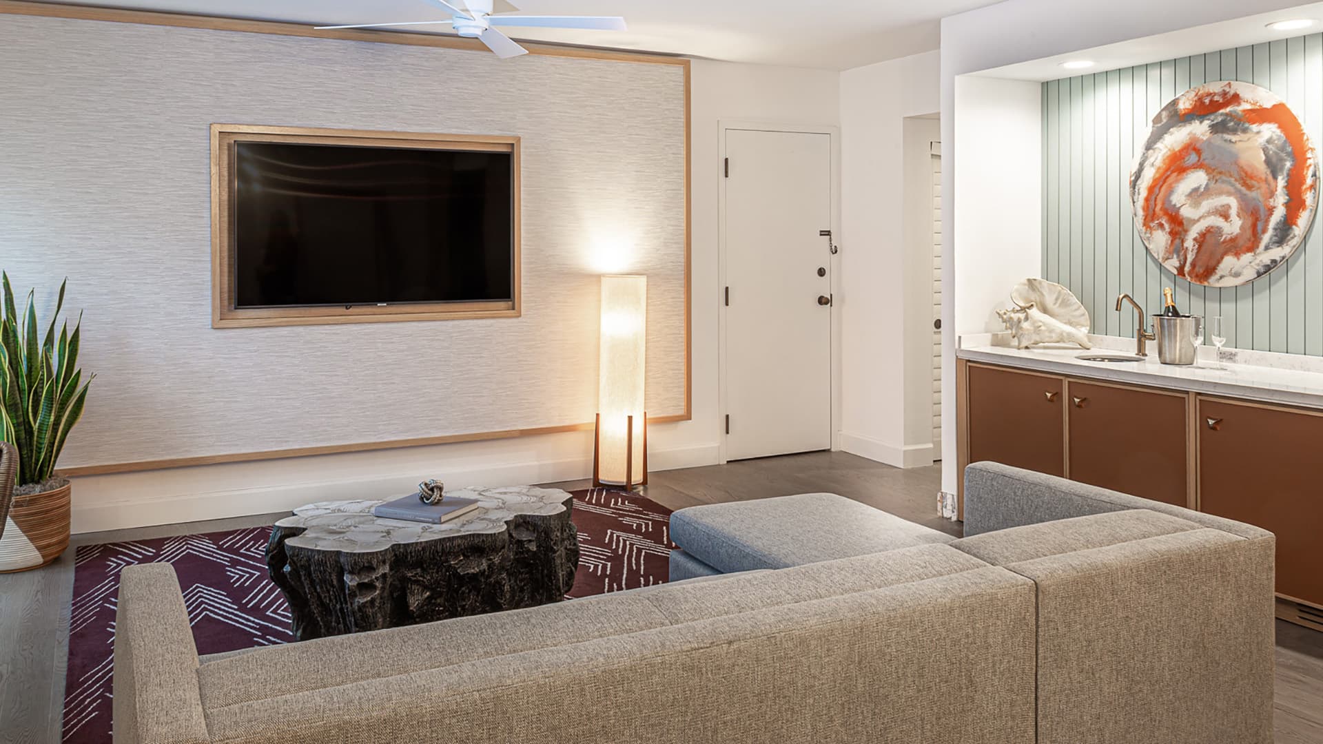 One bedroom junior suite living room. 