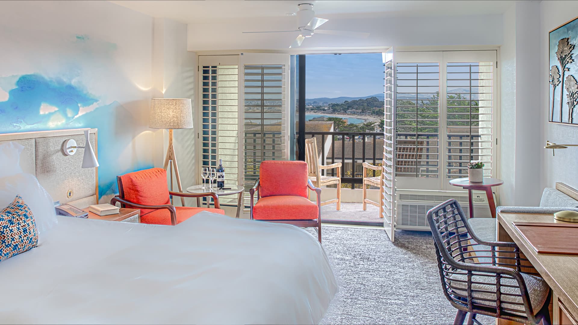 Partial Harbor view room.