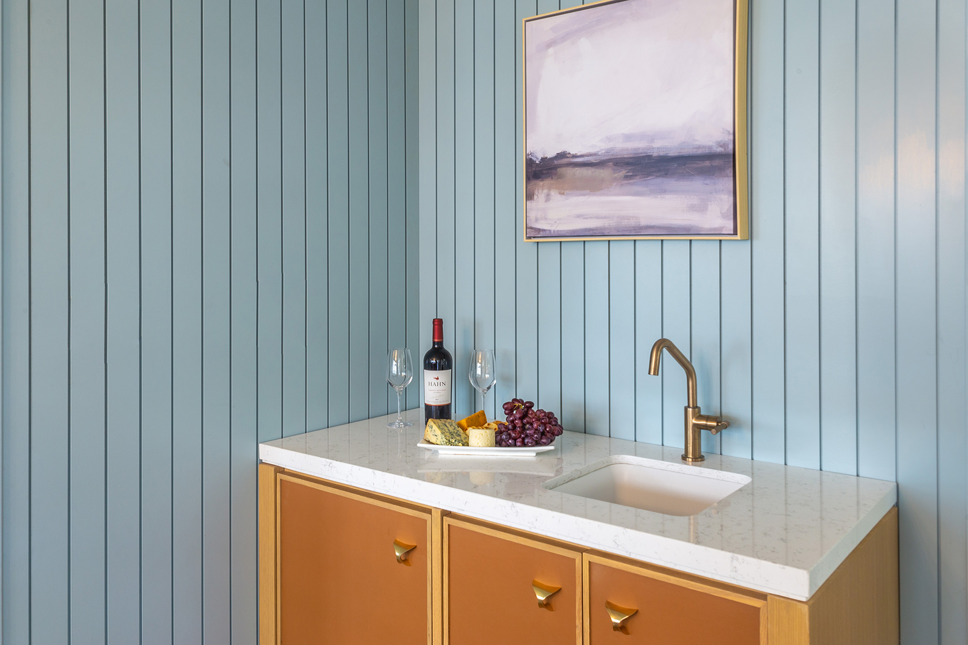 Deluxe Hospitality Suite Bar Area