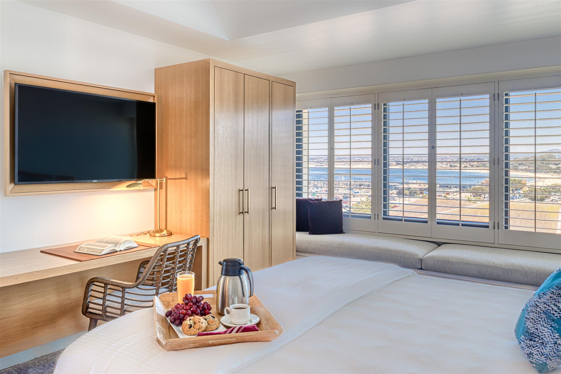 One Bedroom Exec Suite Room