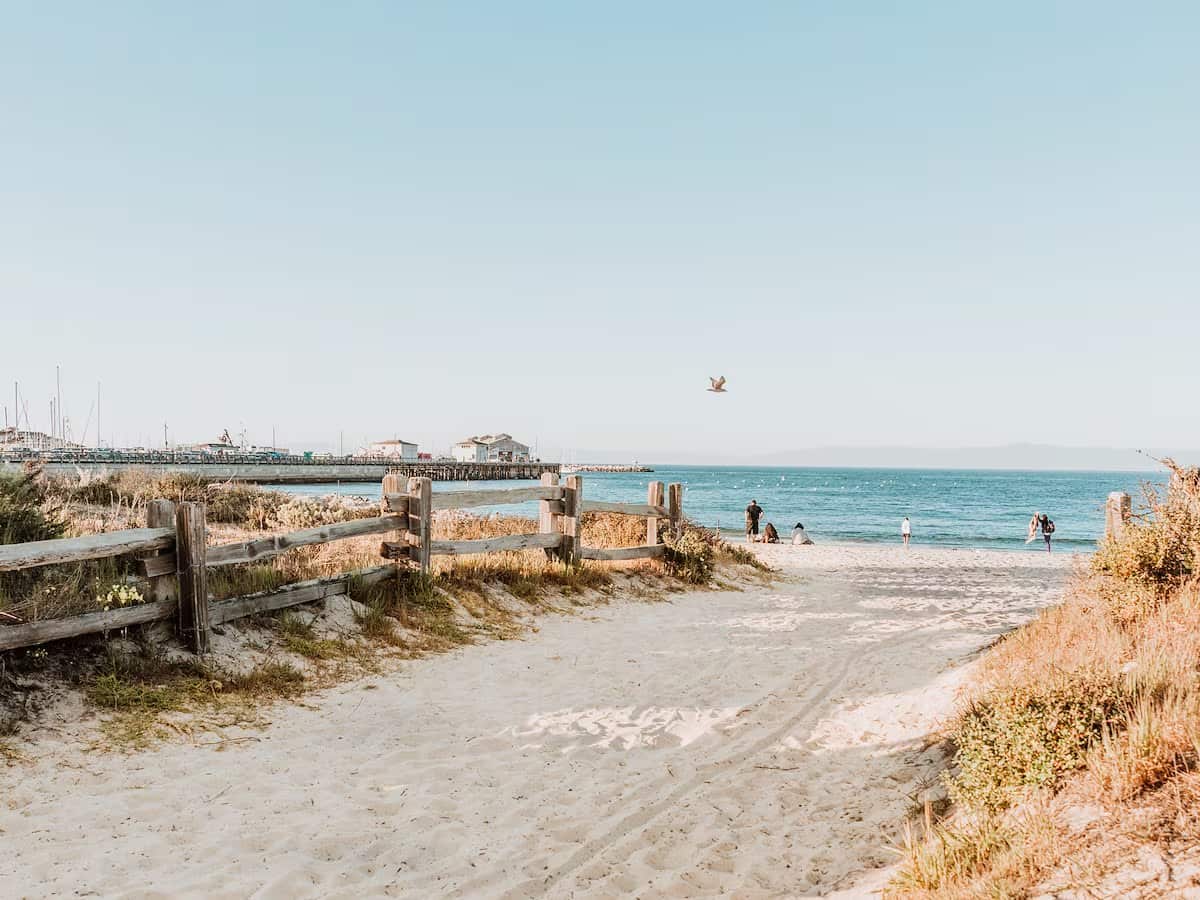 sandy walkway to beach access