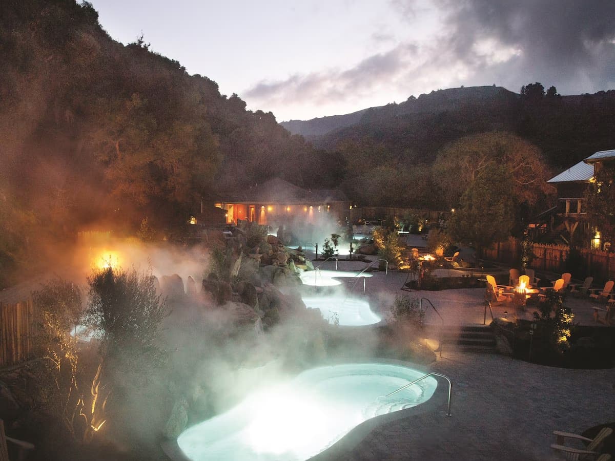 night aerial view of hotel and jacuzzi 