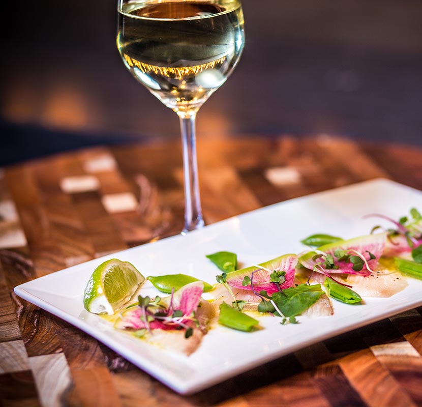 Drink with an appetizer 