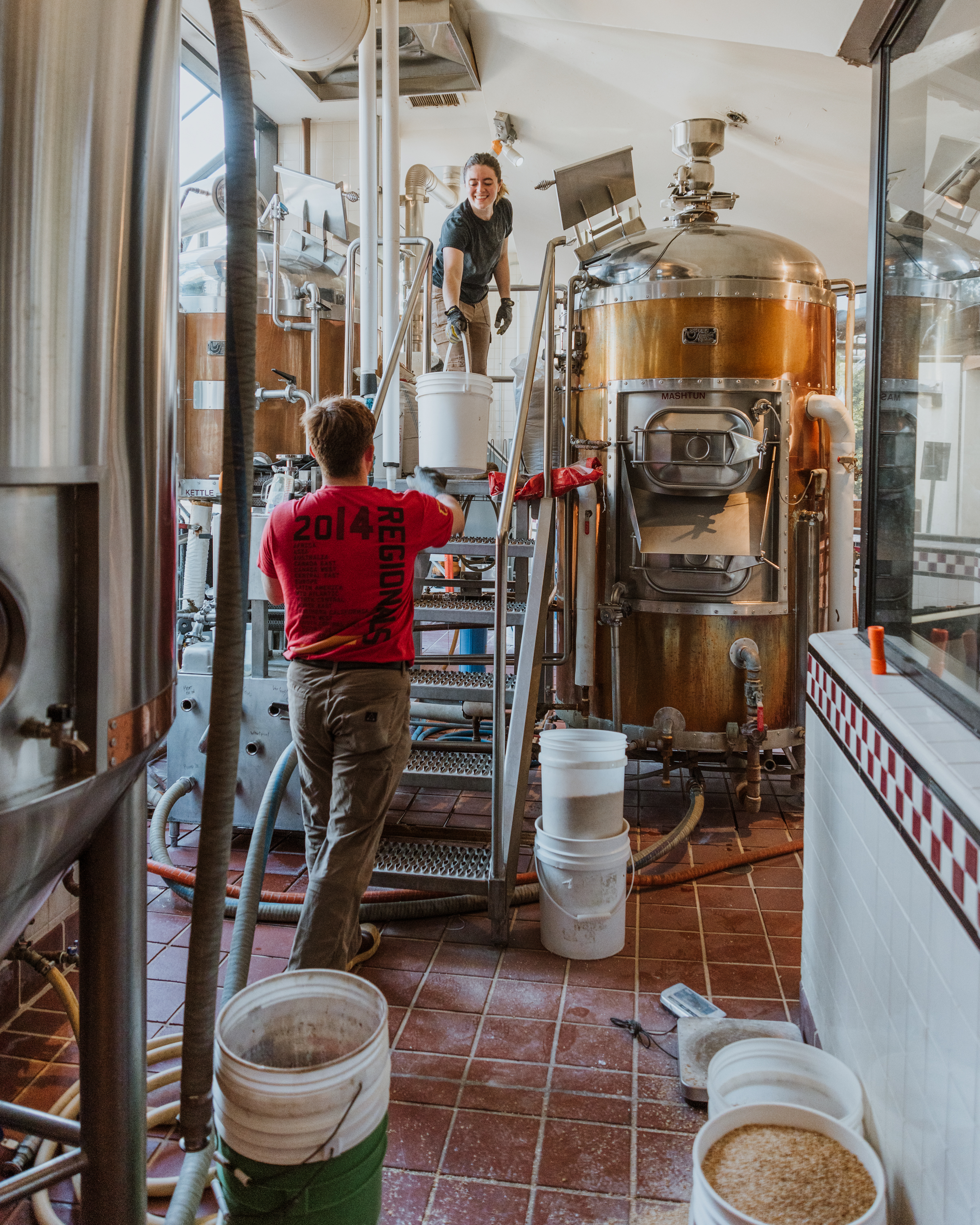 Peter B’s Brewpub Hosts Fundraiser Benefiting Surfrider Foundation 